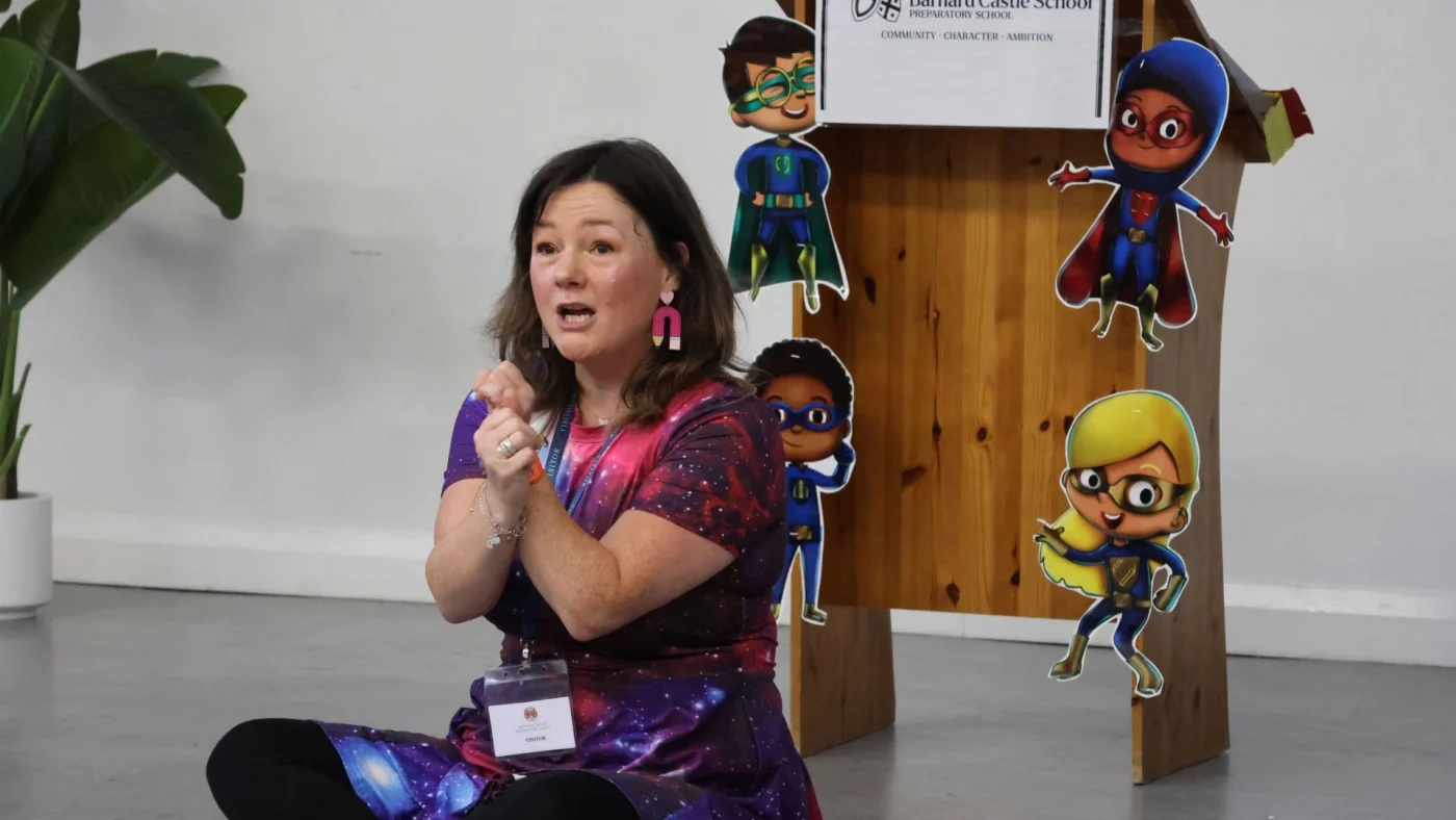 Author Lisette Auton giving a talk to Barney prep School students.